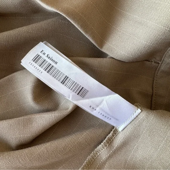 NWOT En Saison Arden Pleated Mini Skirt - Taupe Ecru - Size Medium - Picture 6 of 7